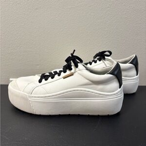 Dr. Scholl's Time Off Max Platform Sneaker White Size 7.5